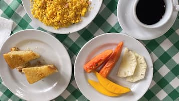 Desayuno a la carta gratuito y diario