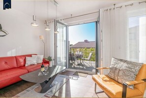 Fernseher, Stereoanlage