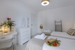 2 chambres, fer et planche à repasser, accès au Wi-Fi (inclus)