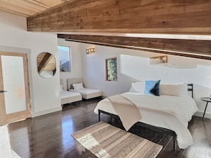 6 habitaciones, escritorio, tabla de planchar con plancha y wifi gratis