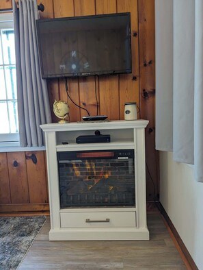 Interior - 2BR 1BA Cabin #3 @ Riverside Point Resort (Park Rapids)