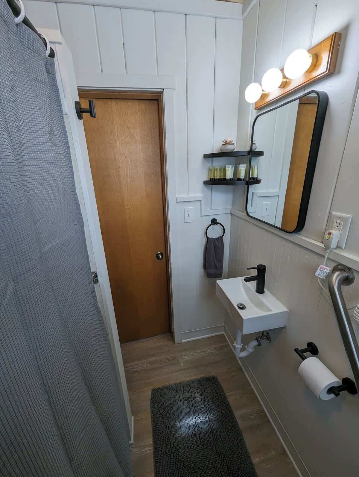 Hårtørrer, håndklæder