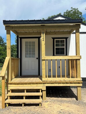 Exterior detail - Nate’s Place (Sallisaw)