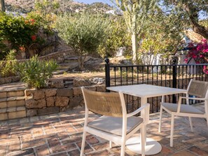 Outdoor dining - Suite - Jardín Celestial de los Bereberes (Mijas)