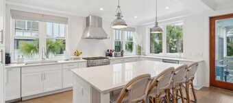 New Listing! Views, Dock & Pet Friendly! Large Private Pool!