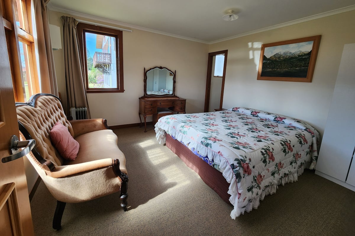 Panoramic-Ferienhütte, 3 Schlafzimmer, Balkon, Seeblick | 1 Schlafzimmer, kostenloses WLAN, Bettwäsche