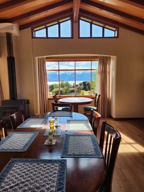 Panoramic Cabin, 3 Bedrooms, Balcony, Lake View | Living area - Manapouri Holiday Park (Manapouri)