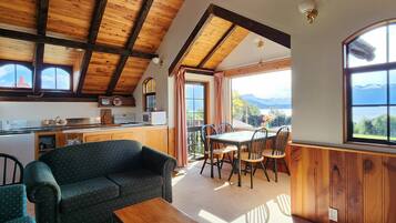Classic Chalet | Living area