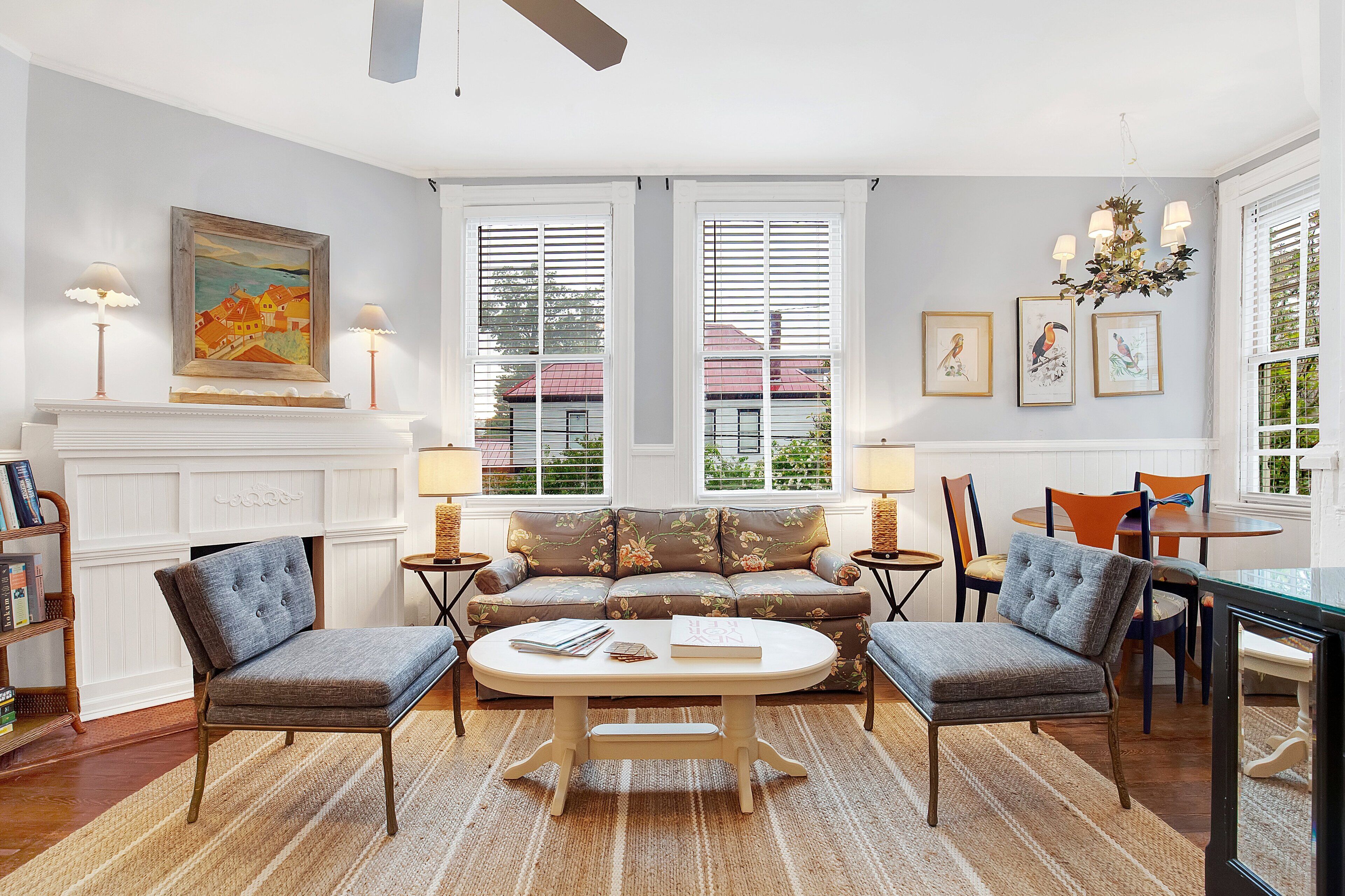 Contemporary and Cozy by the Park | Heated Pool Access