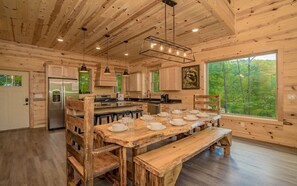 Fridge, microwave, oven, stovetop - The Refined Raccoon Retreat - Private indoor pool, firepit, game room, great views, and more! (Sevierville)