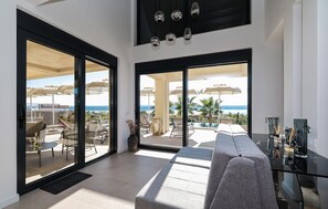 Smart TV, ping pong - 4 bedroom awesome home in Maslenica (Maslenica)