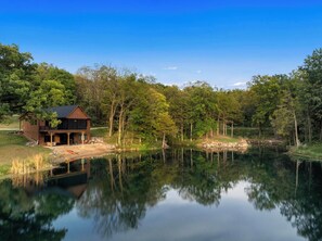 Exterior - Cedar Cove Cabin, Private Beach near Galena (Elizabeth)