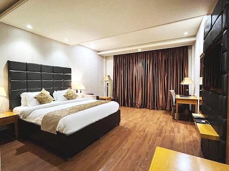 Room. Regenta Shyam Resort