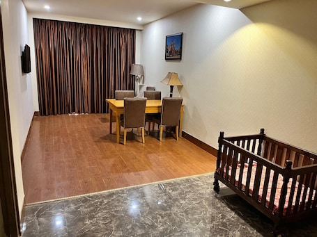 Room. Regenta Shyam Resort