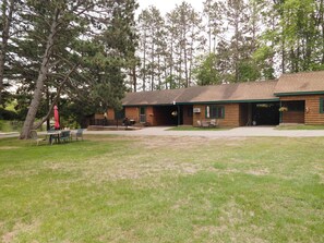 Exterior - Cozy 1BR 1BA Cabin #4 Riverside Point Resort (Park Rapids)