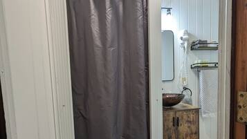 Hårtørrer, håndklæder