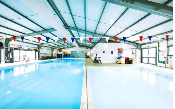 Piscine intérieure