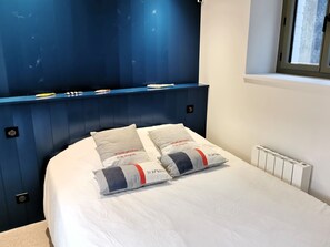 4 bedrooms, free WiFi, bed sheets