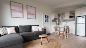 TV - Ultima White Inn 4 - Mt Hotham (Hotham Heights)