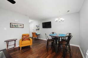 Dining - Villa San Basilio 4 - Pool, Hot Tub, Gym & Golf (Brownsville)