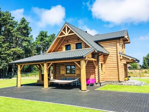 Exterior - Złoto Północy by Interhome (Karwienskie Blota)