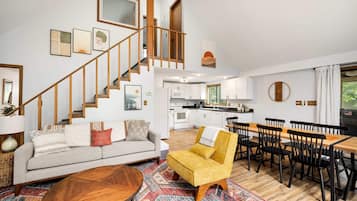 TV, fireplace, stereo, offices