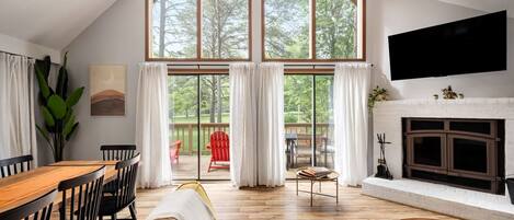 TV, fireplace, stereo, offices