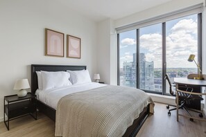 1 bedroom, iron/ironing board, WiFi, bed sheets - Convenient Clinton Hill 1BR w/ Gym & Elevator, nr Sports, by Blueground (Brooklyn)