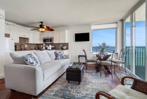 Unclassified image, 4 of 44, button