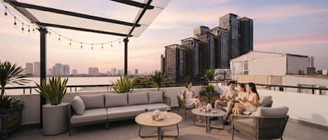 Suite Deluxe, vue lac | Terrasse sur le toit