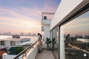 Deluxe Suite, Lake View | Terrace/patio - Label6 Coliving Quang Khanh (Hanoi)