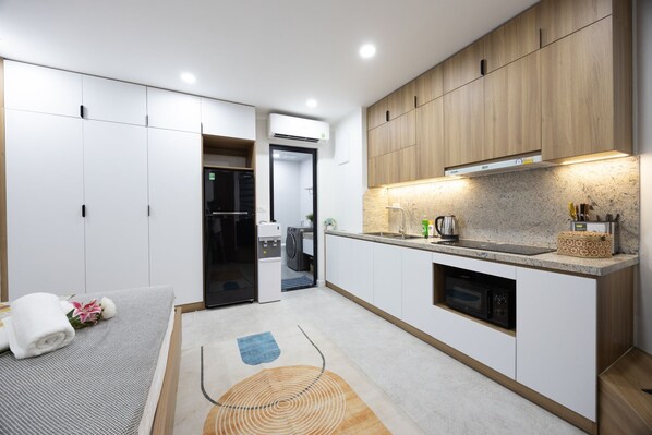 2 habitaciones, minibar con artículos gratuitos y escritorio 