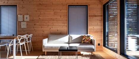 TV, fireplace, stereo