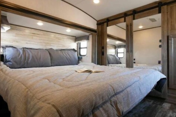 2 habitaciones, wifi gratis y ropa de cama