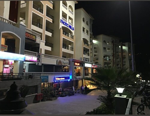 Luxury 03 BHK Apartment at Rajpur Road