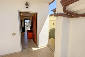 Interior - Aquaro Apartment with A/C (Orosei)