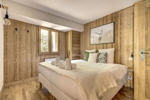 4 Schlafzimmer, Reisekinderbett, kostenloses WLAN, Bettwäsche