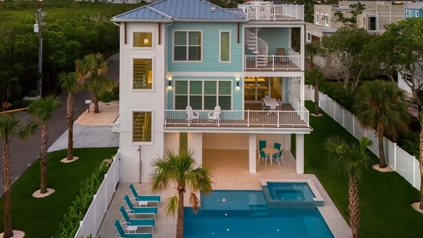 Unclassified image, 1 of 69, button - Luxurious 4BR pool home on Longboat Key steps to the beach - Longboat Dream (Longboat Key)