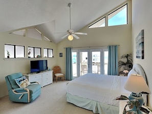 2 bedrooms, iron/ironing board, WiFi, bed sheets - Salty Dog – Short Walk to the Beach - Deeded Access (Gulf Shores)
