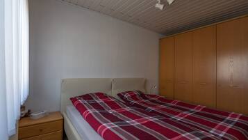 1 Schlafzimmer, kostenloses WLAN, Bettwäsche, Rollstuhlgeeignet