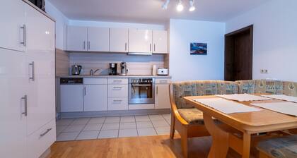 Ferienwohnung 'Juttis Bude' mit Privatterrasse, Gemeinschaftsgarten und WLAN