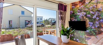 'Feel Free Apartment' holiday flat with private terrace and Wi-Fi