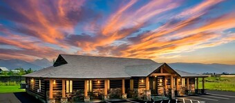Entire Teton Crest Lodge Sleeps 30. Hot tub, views