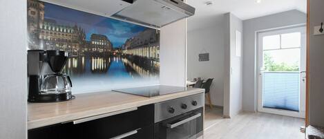 雪櫃、焗爐、爐具、洗碗機