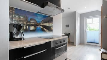 Kühlschrank, Ofen, Herdplatte, Geschirrspüler