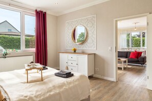 3 chambres, fer et planche à repasser, Wi-Fi gratuit, draps fournis