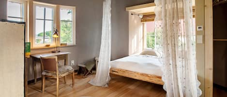 1 chambre, bureau, draps fournis