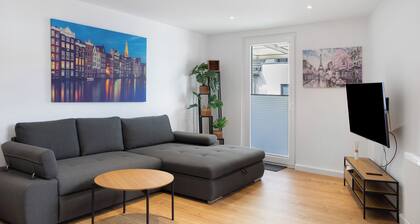 Ferienwohnung 'Neue Wohnung In Zentraler Lage' mit Balkon und WLAN