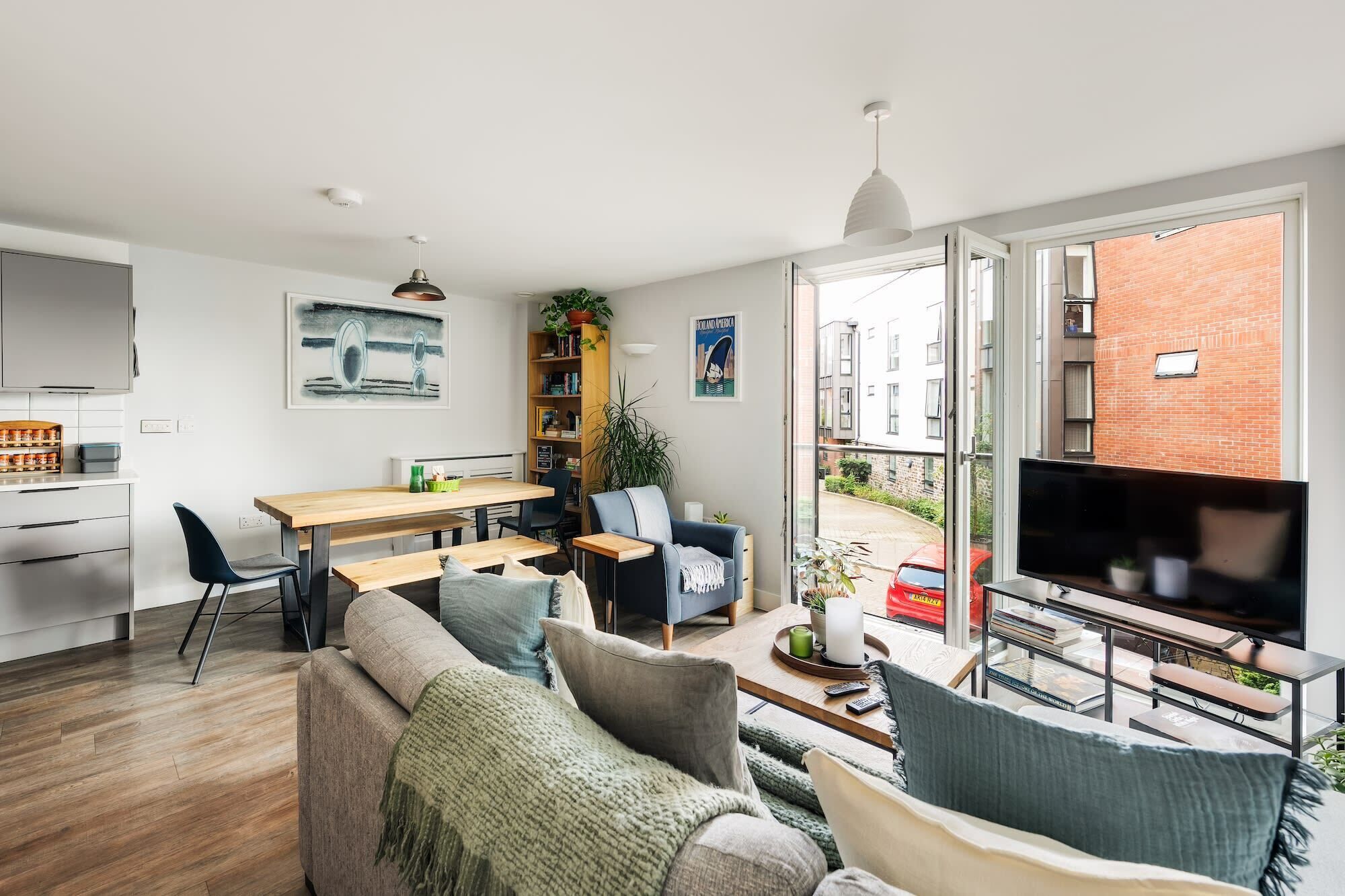 TV, video games, stereo, offices