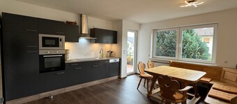 Appartement 'Ferienwohnung Adelsried 1' avec terrasse privée et Wi-Fi